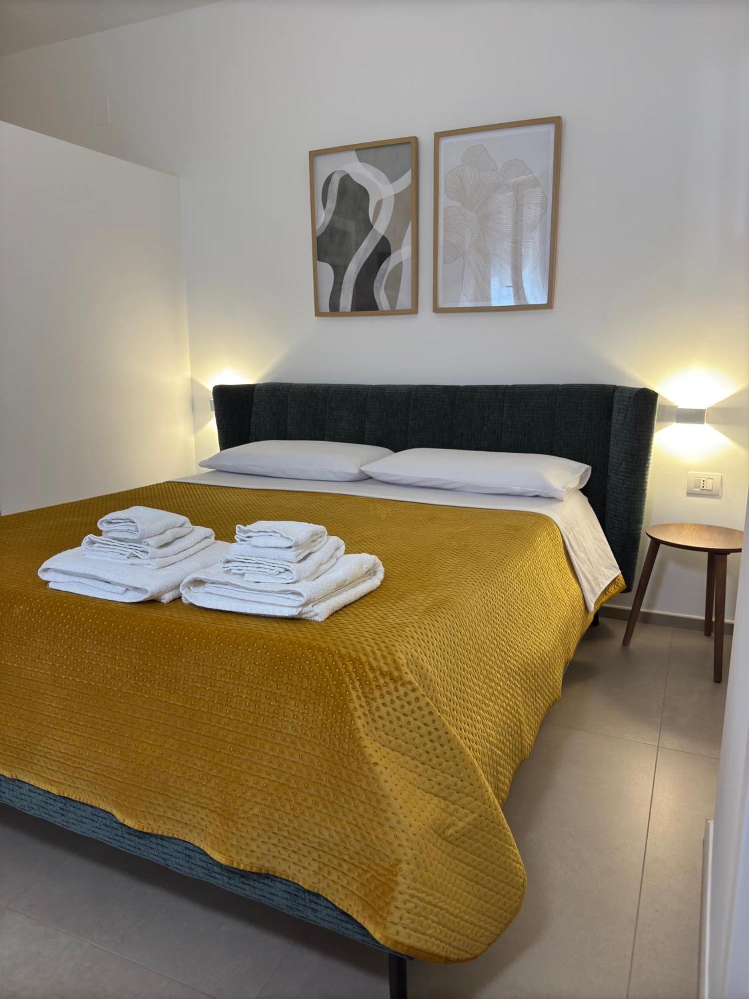 More Apartments Il Ferrarese Бари Экстерьер фото